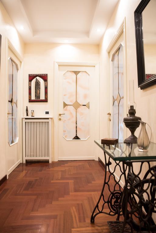A Porta Latina Apartment Roma Exterior foto