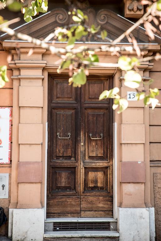 A Porta Latina Apartment Roma Exterior foto